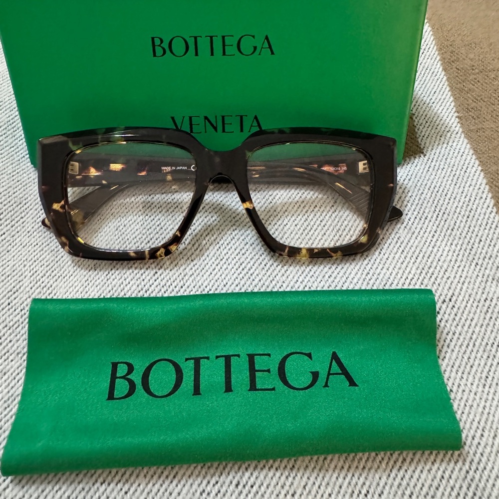 Bottega Veneta Black and Brown Women's Glasses